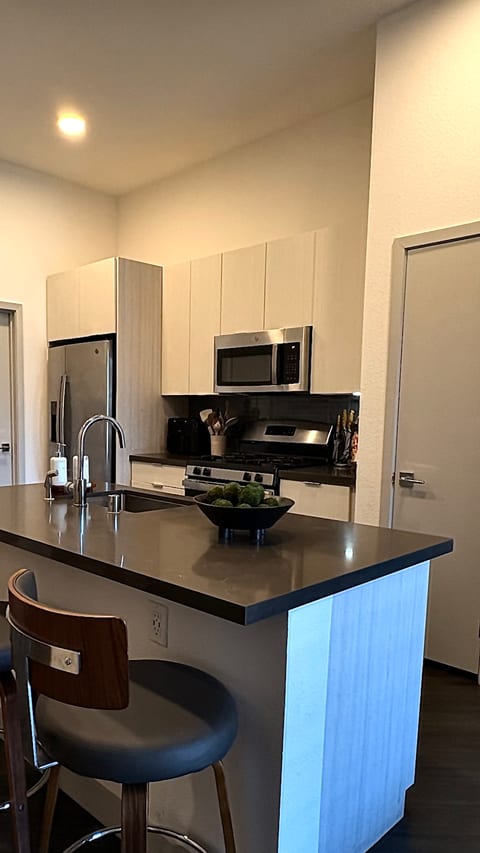 One-bedroom features amazing views to the strip.