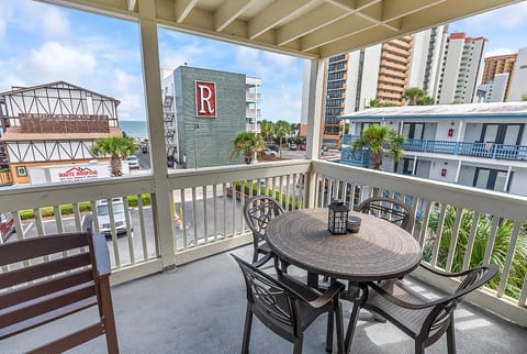 Enjoy a meal or drink outside 