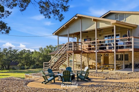 Hillside Retreat | Treehouse, Lake View, Man Cave
