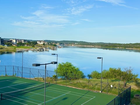 Villa 3115 - 2/2 Lakefront Condo at Island Resort