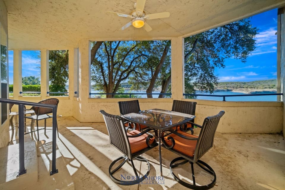 Spacious Lakefront Patio Living