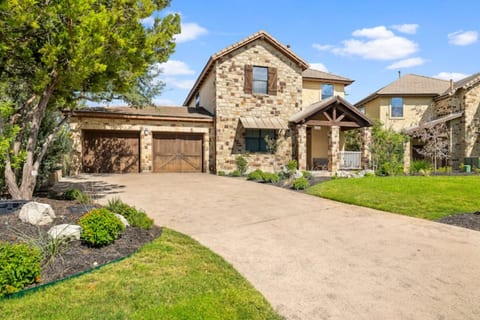Beautiful Home at Hollows Resort - All Amenities Included