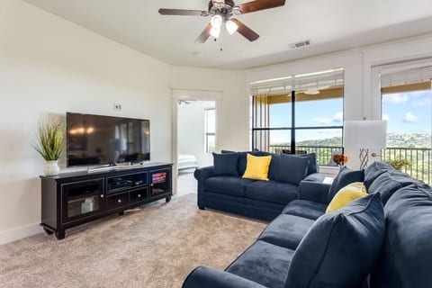 Hilltop Lake Travis Villa | Views + Resort Pools