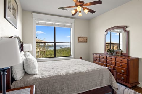 Lake & Hill Country Views | 5 Star Resort Access