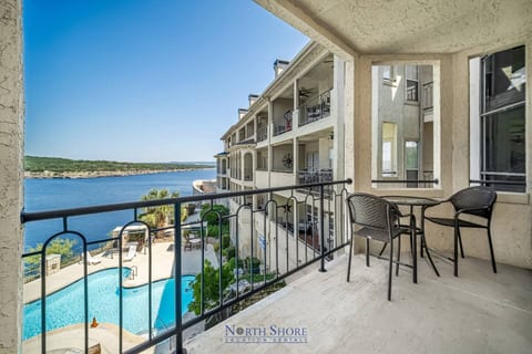 VILLA 3225 - Panoramic Lakeview WIFI Washer/Dryer