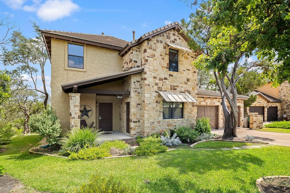 Casita Front View