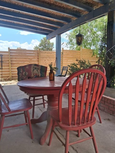 Quaint Las Cruces Charm - 3m from downtown!