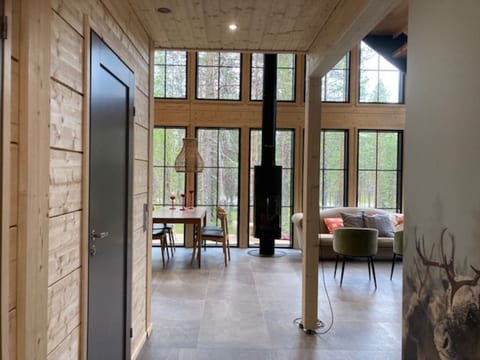 Snow&Pine Log Cabin Levi with Sauna & Hot Tub