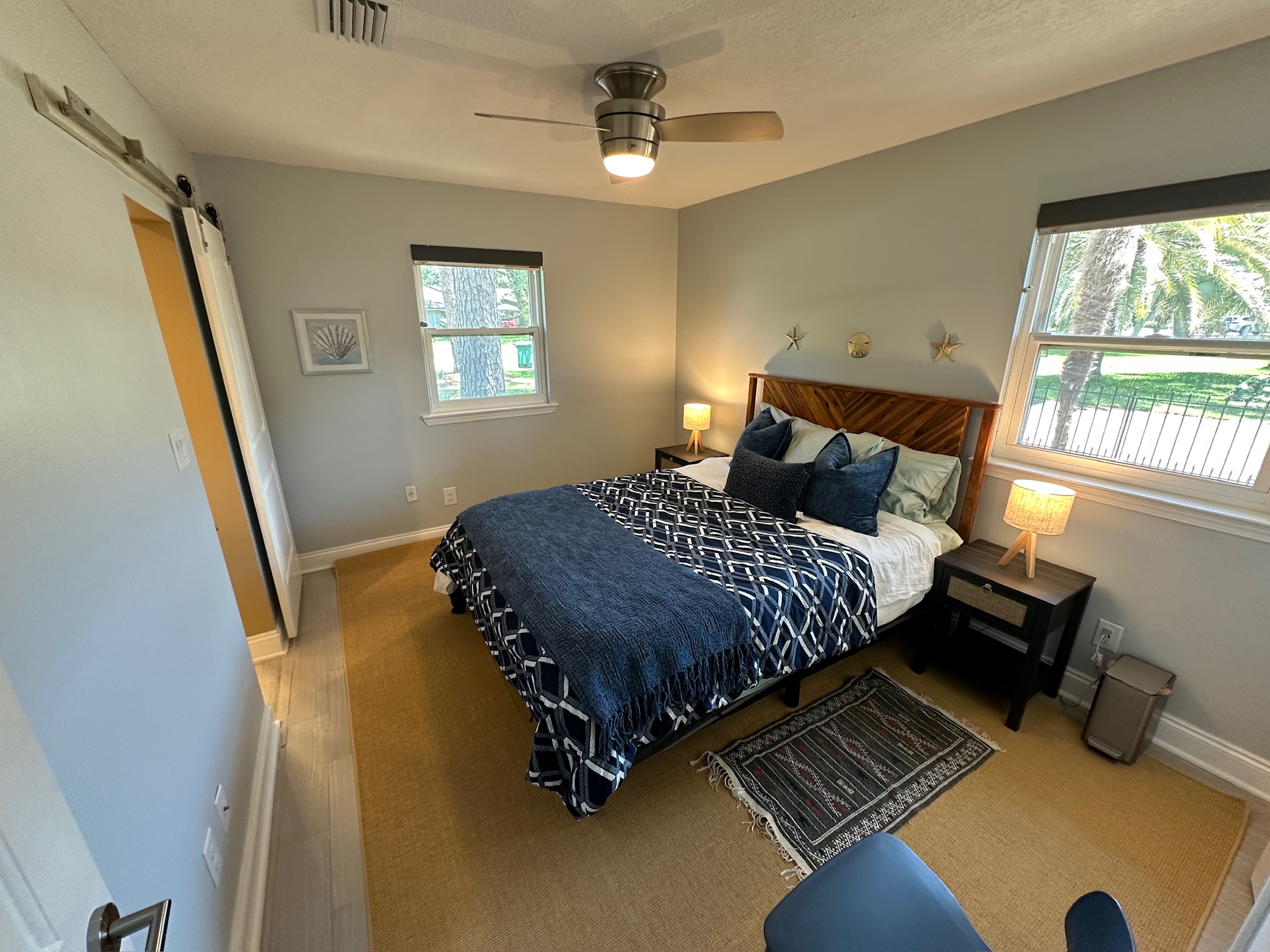 Queen Bedroom 