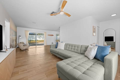 Family Retreat Near Beach & Historic St. Augustine image 3