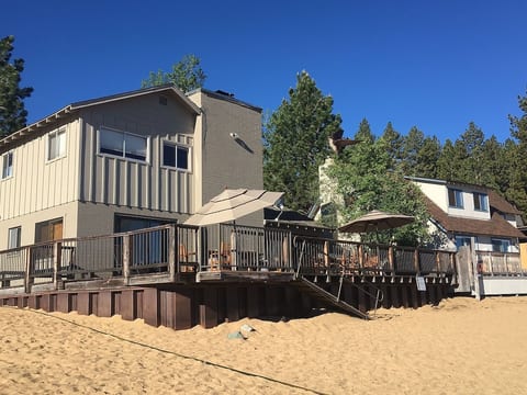 Lakeside Beachfront Rental in South Lake Tahoe