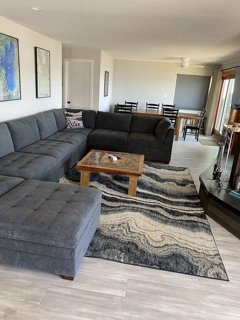 Lakeside Beachfront Rental in South Lake Tahoe