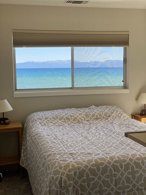 Lakeside Beachfront Rental in South Lake Tahoe