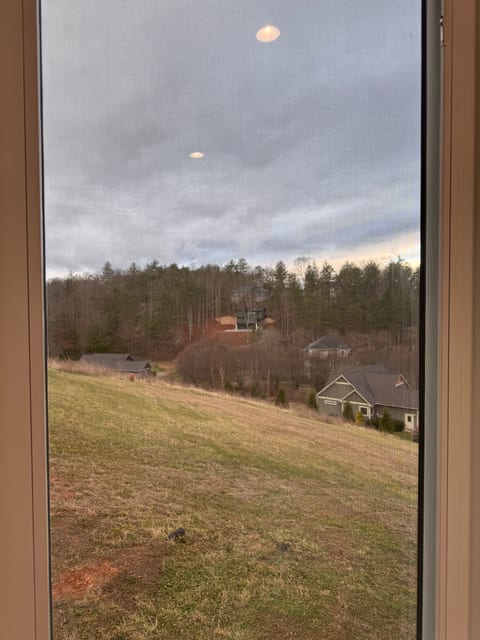 Overlook | Modern Mountian Home Near Asheville