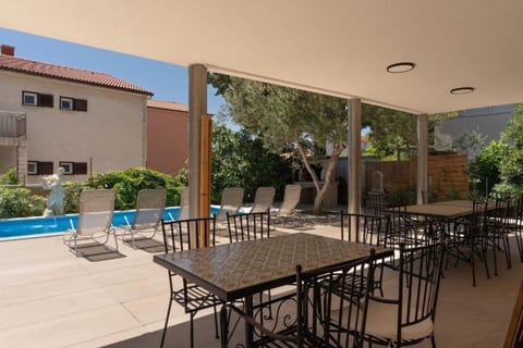 Apartments Villa Amfora with Pool - Unit 379040-13