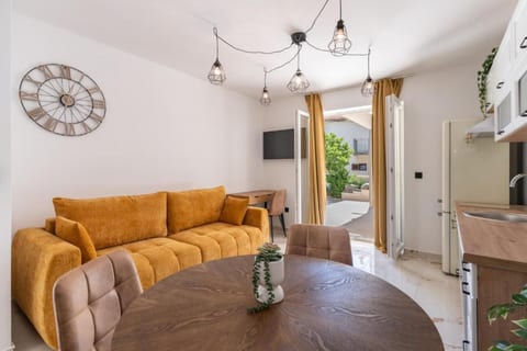 Apartments Villa Amfora with Pool - Unit 379040-13