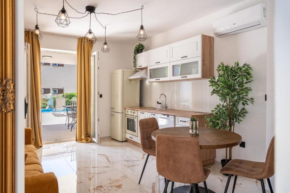 Apartments Villa Amfora - Unit 379040-13 - Novalja
