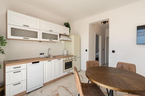 Apartments Villa Amfora with Pool - Unit 379045-13