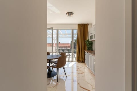 Apartments Villa Amfora with Pool - Unit 379045-13