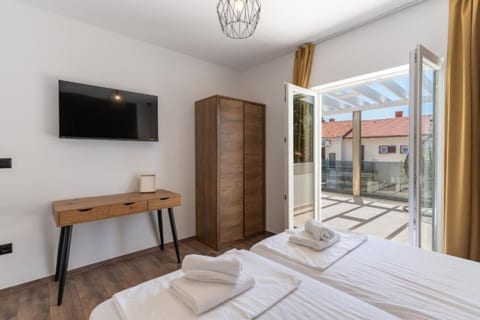 Apartments Villa Amfora with Pool - Unit 379046-13