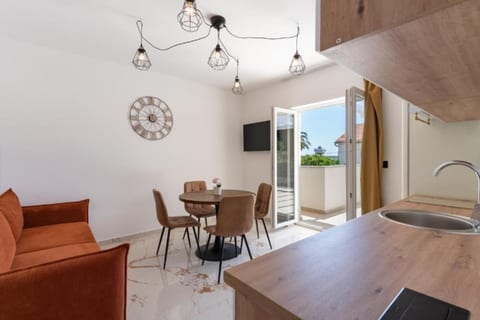 Apartments Villa Amfora with Pool - Unit 379046-13