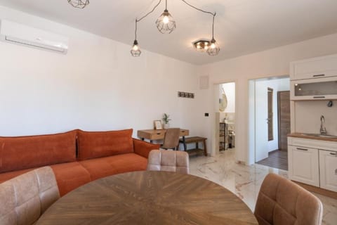 Apartments Villa Amfora with Pool - Unit 379047-13