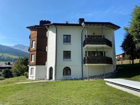 Casa Surselva Whg Marti Appartement/Fewo, Bad, WC, 2 Schlafräume