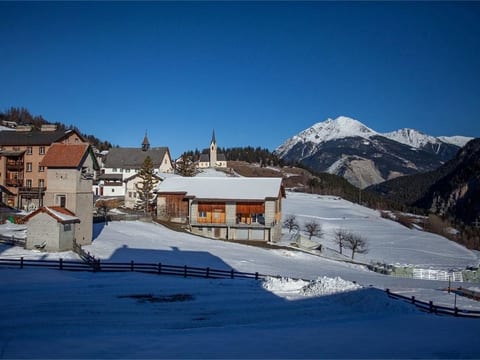 Tgesa Antgerna 1.OG Appartement/Fewo, Bad, WC, 2 Schlafräume