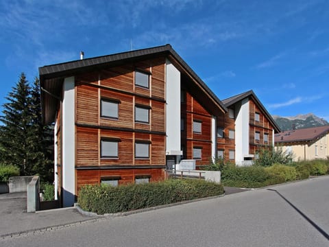 Tgesa La Niva 1 Appartement/Fewo, Dusche oder Bad, WC, 2 Schlafräume