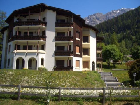 Casa Surselva Whg Bilger Appartement/Fewo, Bad, WC, 2 Schlafräume