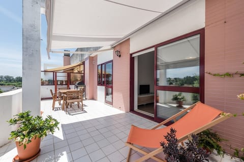 Apartment on the Sea and in the City - Free Garage