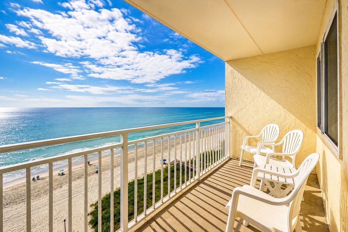 Oceanfront Bliss, A Well-Loved 2BR Retreat