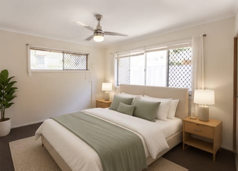 3 Bedroom Apartment - Chevron Island