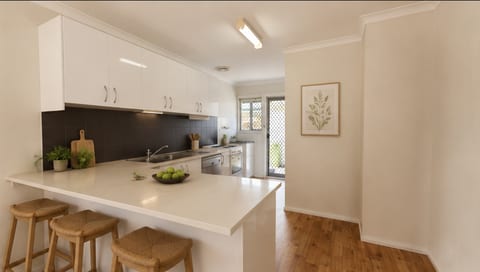3 Bedroom Apartment - Chevron Island
