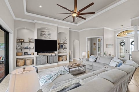 Villa Cheaper Than Therapy | Waterfront Pool Oasis
