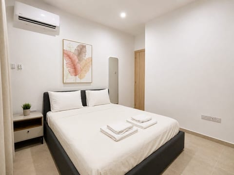 City Center Apartment, Ermou Street