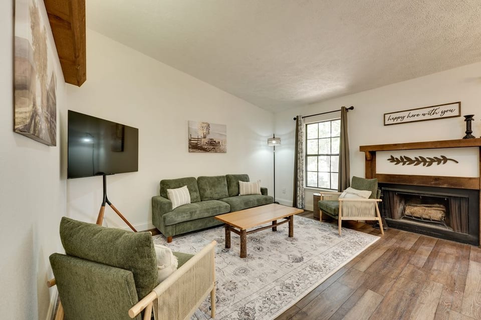 Ozark Mountain Refuge - Kimberling City
