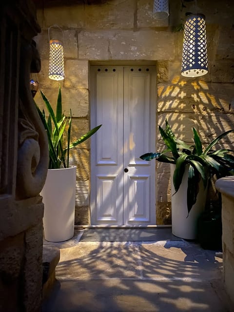 Indulgence Divine - 16th century house