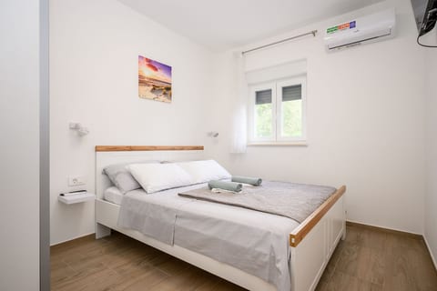 Apartments Lamat - Unit 379050-13
