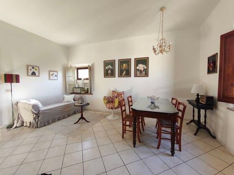 B&Bientina - vacation and business apartment image 1