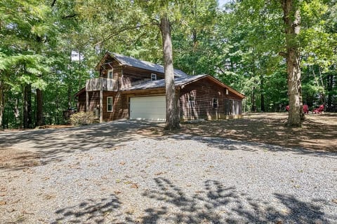 Cabin w/ hot tub, firepit & trails - 20 mins to UT image 2