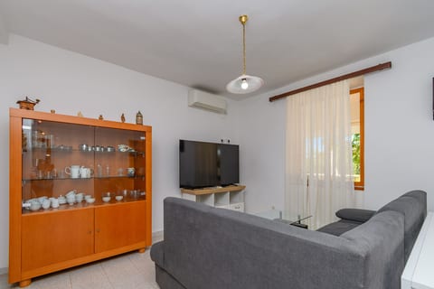 Apartments Nadia - Unit 378946-13