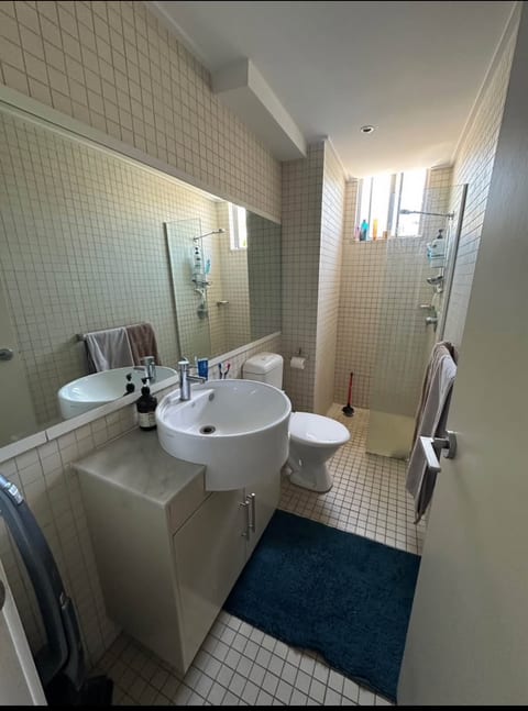 HUGE STUDIO walking distance to Sydney CBD
