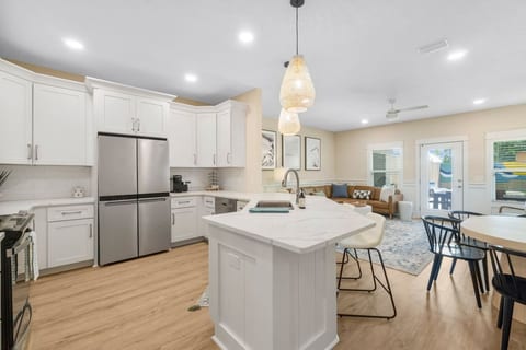 4BDR~Luxury Beach House l Pool l Steps 2 PCB Beach