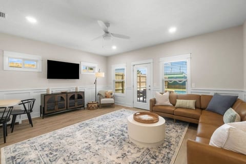 4BDR~Luxury Beach Home l Steps 2 Panama City Beach