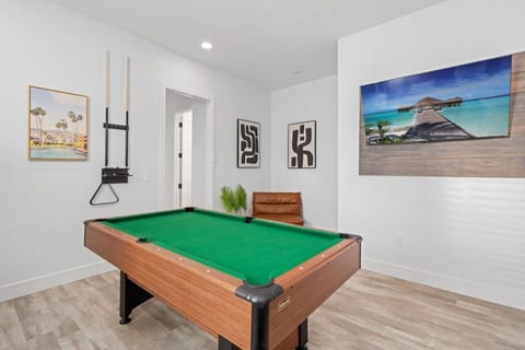 Luxury 5-Bedroom Duplex with Pool