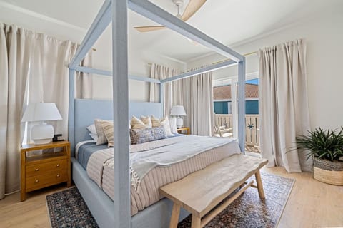 Stylish 1-Bedroom Condo Near Beach