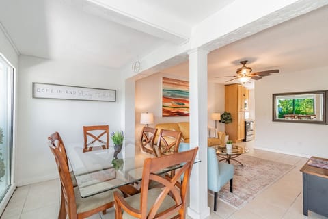 Waterfront 2/1 Apt in heart of Palm Harbor/Ozona image 5