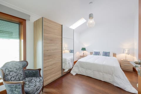 Wisteria Guest House, Free parking