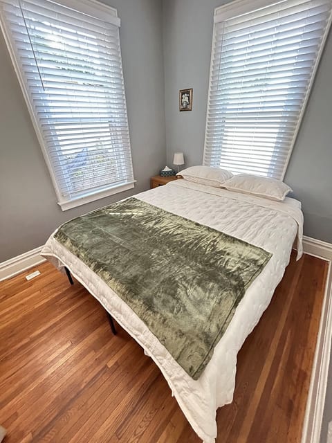 The Hilton House | Central Park Retreat image 4